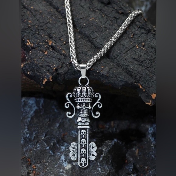“Skeleton Key” Fancy Embellished Goth Regal Antique Silver Ornate Edgy Necklace - Picture 4 of 6
